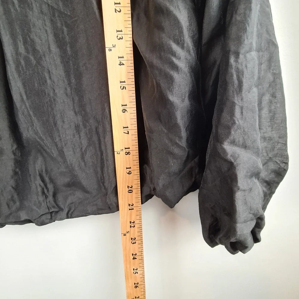 Banana Republic Black Puff Sleeve Bubble Hem Blouse XS Romantic Chic Date Night